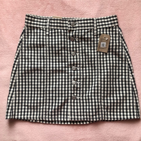 Levi's Dresses & Skirts - Levi’s gingham skirt